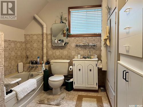 611 6Th Street, Humboldt, SK - Indoor Photo Showing Bathroom