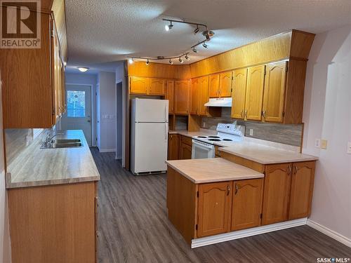 731 7Th Street, Humboldt, SK - Indoor Photo Showing Kitchen