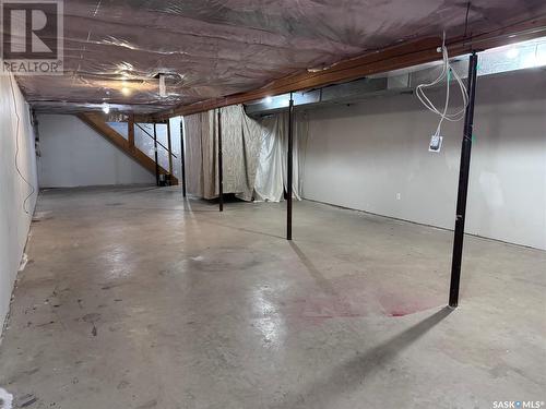 731 7Th Street, Humboldt, SK - Indoor Photo Showing Garage