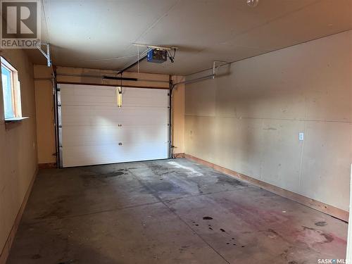 731 7Th Street, Humboldt, SK - Indoor Photo Showing Garage