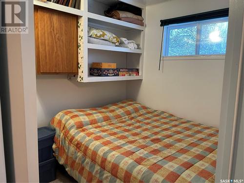 27 Oskunamoo Drive, Greenwater Provincial Park, SK - Indoor Photo Showing Bedroom