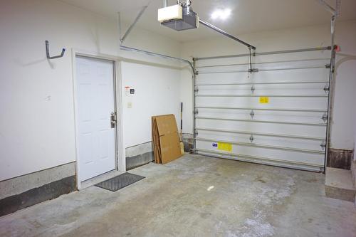 1316 Falls Street, Nelson, BC - Indoor Photo Showing Garage