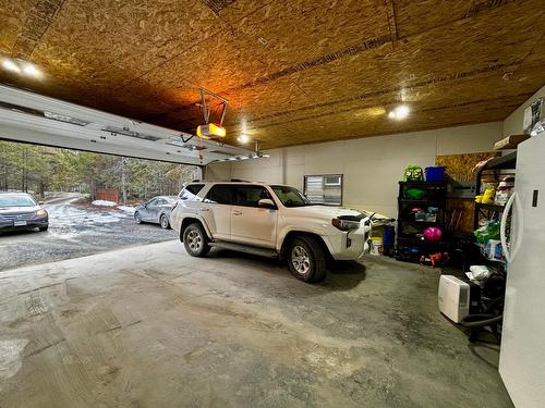 2918 Westview Road, Cranbrook, BC - Indoor Photo Showing Garage