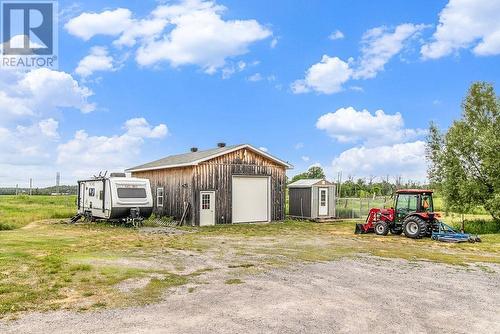Oversized garage easily converted to stable - 342 Mountainview Road, Arnprior, ON - Outdoor