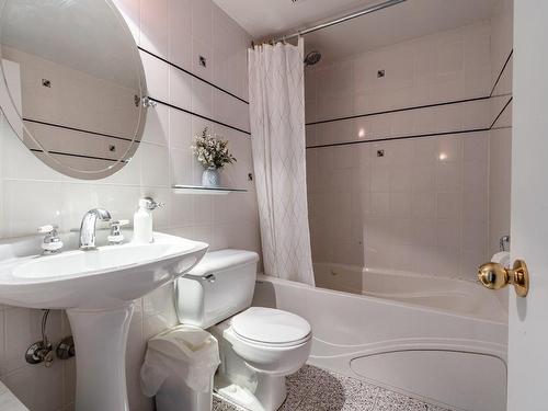 Salle de bains - 1576 Rue Fullum, Montréal (Ville-Marie), QC - Indoor Photo Showing Bathroom