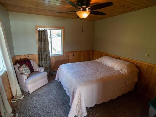 20 Dubois Road N, Sioux Narrows, ON - Indoor Photo Showing Bedroom