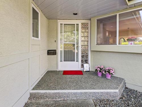 3468 Arbutus Dr South, Cobble Hill, BC - Outdoor With Exterior