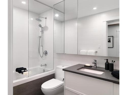 503-777 Herald St, Victoria, BC - Indoor Photo Showing Bathroom