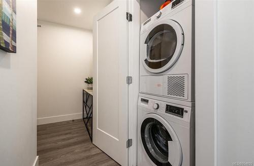 503-777 Herald St, Victoria, BC - Indoor Photo Showing Laundry Room