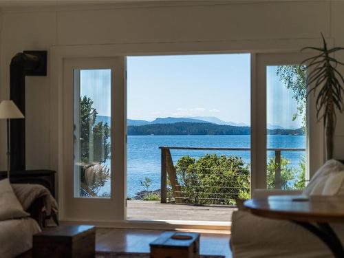 1309 Mackinnon Rd, Pender Island, BC - Indoor With Body Of Water