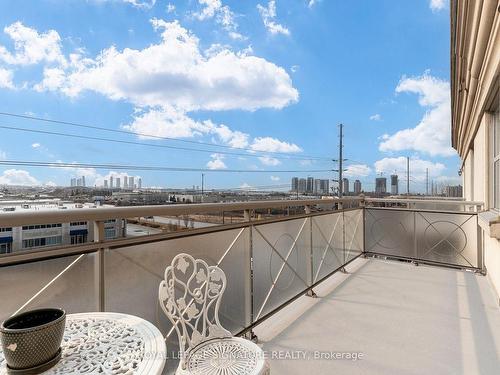 516-2500 Rutherford Rd, Vaughan, ON - Outdoor With Balcony With View