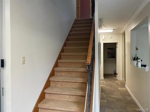 Staircase - 573 5E Rue, Shawinigan, QC - Indoor Photo Showing Other Room