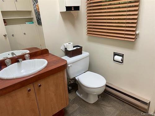 Bathroom - 573 5E Rue, Shawinigan, QC - Indoor Photo Showing Bathroom