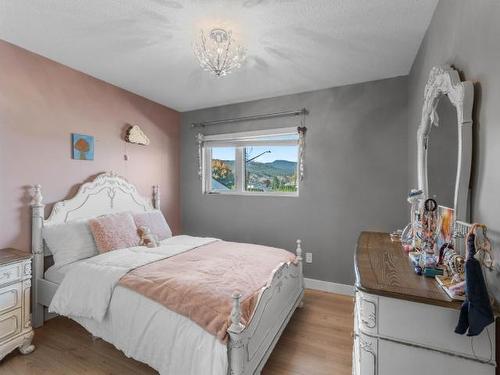 491 Chilco Ave, Kamloops, BC - Indoor Photo Showing Bedroom