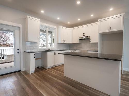 2974 Bank Road, Kamloops, BC - Indoor Photo Showing Kitchen With Upgraded Kitchen