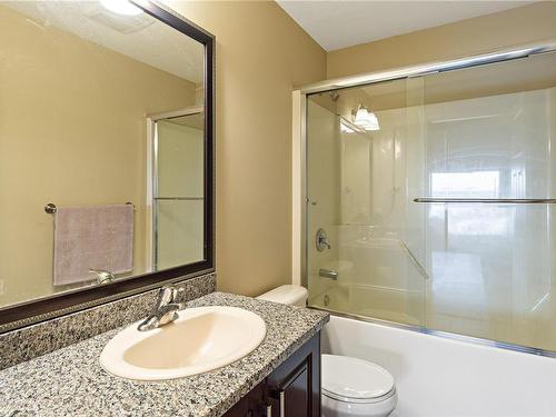 613 Stevens Pl, Ladysmith, BC - Indoor Photo Showing Bathroom