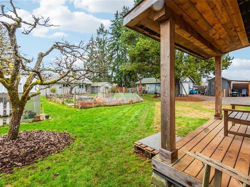 380 Hirst Ave West, Parksville, BC - Outdoor With Deck Patio Veranda