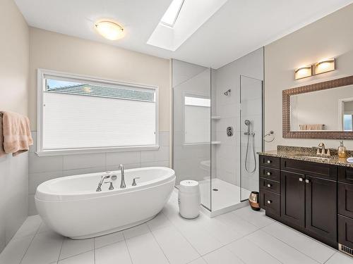 1637 Trumpeter Cres, Courtenay, BC - Indoor Photo Showing Bathroom