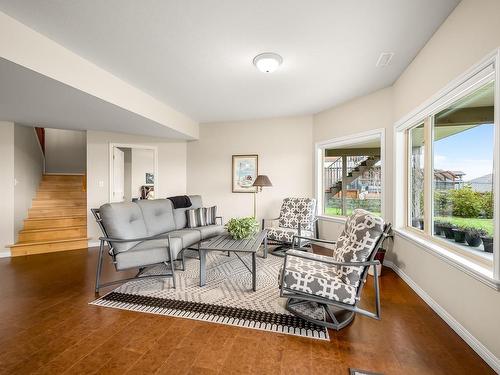 1637 Trumpeter Cres, Courtenay, BC - Indoor Photo Showing Living Room
