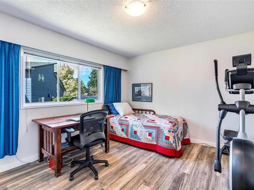 4638 Alder Glen Rd, Cowichan Bay, BC - Indoor Photo Showing Bedroom