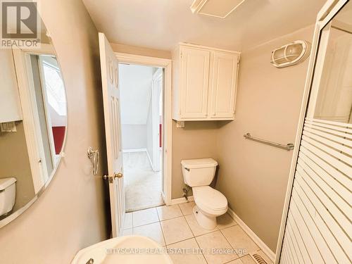 587 Grosvenor St, London, ON - Indoor Photo Showing Bathroom
