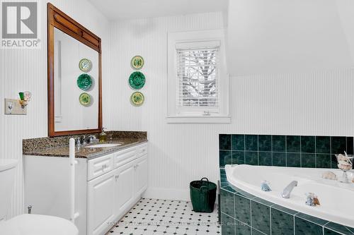 185 William St, Belleville, ON - Indoor Photo Showing Bathroom