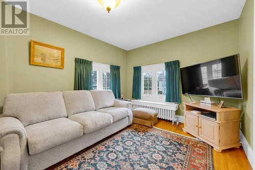 185 William St, Belleville, ON - Indoor Photo Showing Living Room