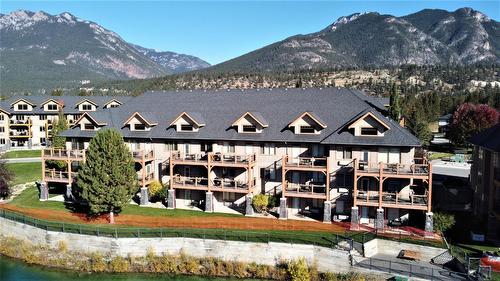 614 B - 600 Bighorn Boulevard, Radium Hot Springs, BC - Outdoor With Body Of Water