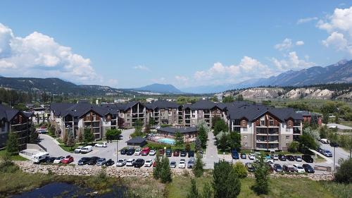 3102 - 205 Third Avenue, Invermere, BC - Outdoor With View