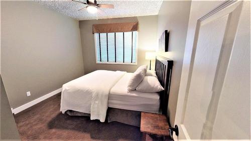 416 K2 - 400 Bighorn Boulevard, Radium Hot Springs, BC - Indoor Photo Showing Bedroom