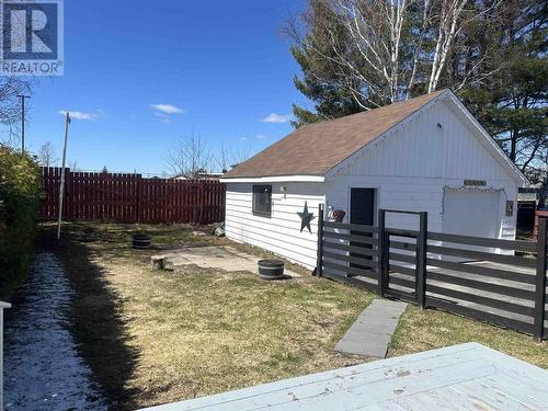 99 Central Ave, Elliot Lake, ON - Outdoor With Exterior