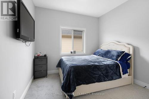 51 Kingsbridge Dr, Amherstburg, ON - Indoor Photo Showing Bedroom