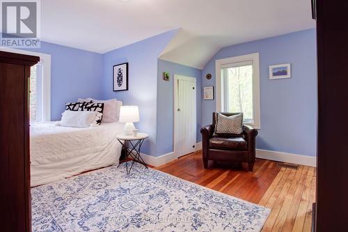 6611 Frederick St, Burlington, ON - Indoor Photo Showing Bedroom