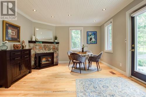 6611 Frederick St, Burlington, ON - Indoor With Fireplace