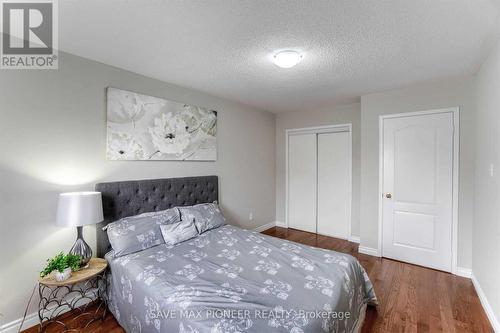 31 Treasure Drive, Brampton, ON - Indoor Photo Showing Bedroom