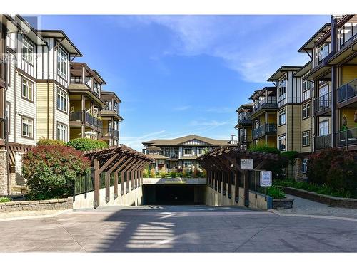 3833 Brown Road Unit# 1208, West Kelowna, BC - Outdoor With Facade