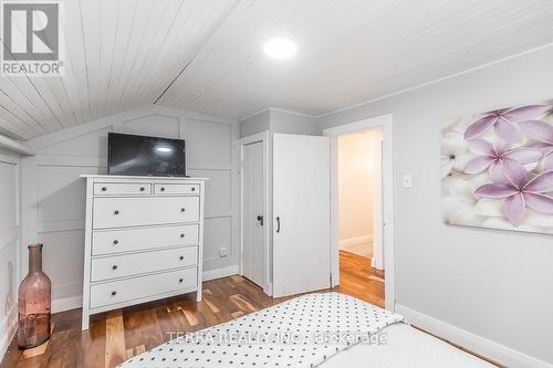 1007 Range Rd, Oro-Medonte, ON - Indoor Photo Showing Bedroom