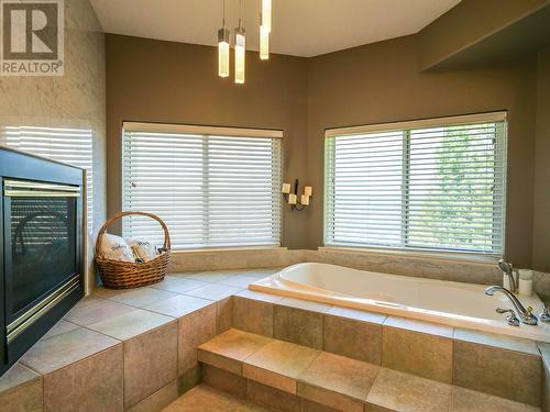 515 Panorama Ridge, Quesnel, BC - Indoor Photo Showing Bathroom