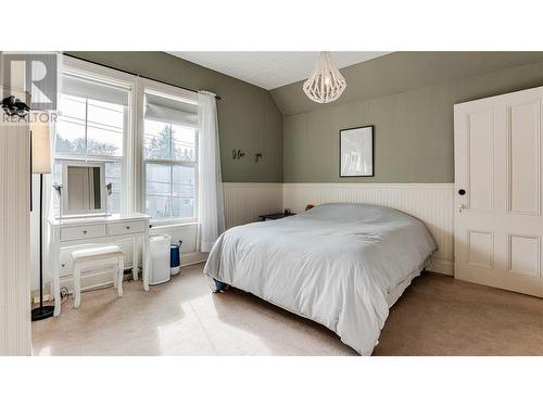 4008 Pleasant Valley Road, Vernon, BC - Indoor Photo Showing Bedroom