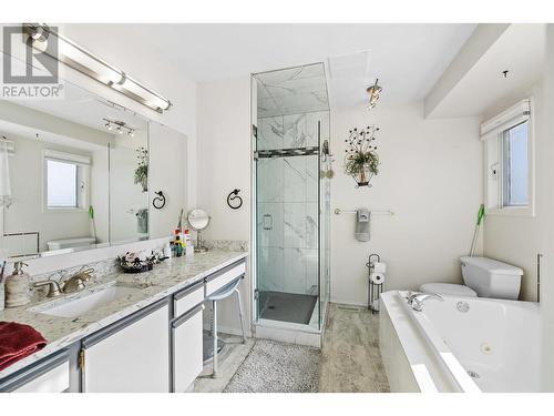 3344 Sundance Drive, West Kelowna, BC - Indoor Photo Showing Bathroom
