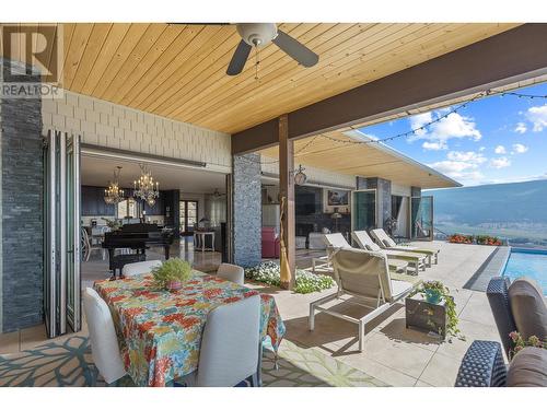 41 Ranchland Place, Coldstream, BC - Indoor Photo Showing Kitchen With Upgraded Kitchen