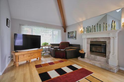 6360 Sunshine Drive, Nelson, BC - Indoor Photo Showing Living Room With Fireplace