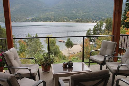 6360 Sunshine Drive, Nelson, BC - Outdoor With Body Of Water