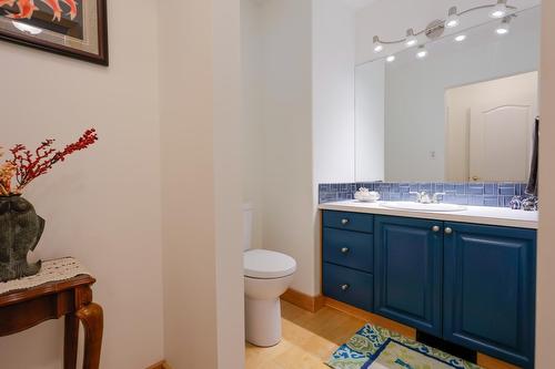 6360 Sunshine Drive, Nelson, BC - Indoor Photo Showing Bathroom