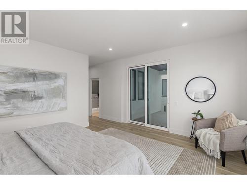 444 Sarsons Road, Kelowna, BC - Indoor Photo Showing Bedroom