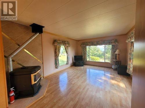 913 Hodgson Road, Williams Lake, BC - Indoor With Fireplace