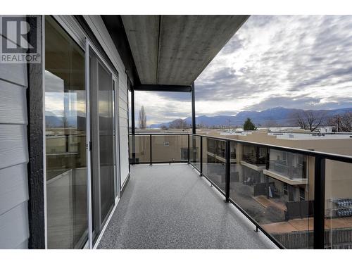 5620 51St Street Unit# 307, Osoyoos, BC - Outdoor With Balcony With Exterior