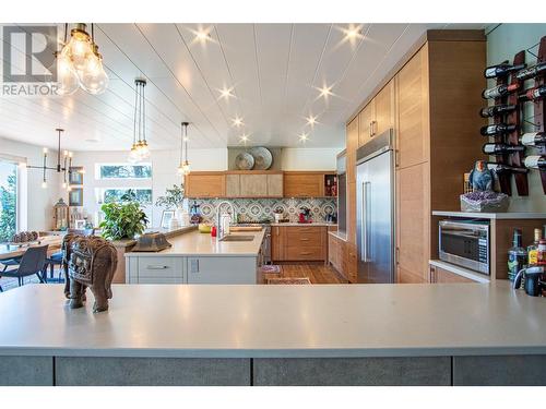 1401 Otter Lake Road, Spallumcheen, BC - Indoor Photo Showing Kitchen With Upgraded Kitchen