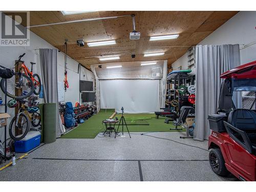 1401 Otter Lake Road, Spallumcheen, BC - Indoor Photo Showing Garage