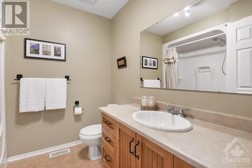 119 Scotch Pine Grove, Dunrobin, ON - Indoor Photo Showing Bathroom